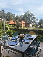 Incredible Property with Huge Garden and Pool!