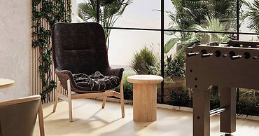 Cozy studio at Westwood By IMTIAZ