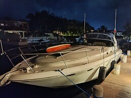 ALL EXCLUSIVE YACHT
