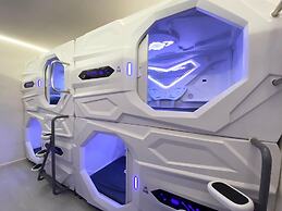 U Capsule Hotel