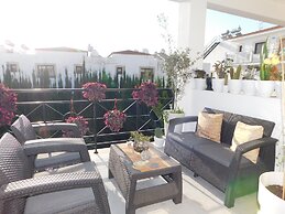 Paramount Gardens Resorts C202