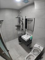 THR1 Cozy Studio with Netflix SKYTREES