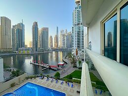 DreamLike Full Pool & Marina View