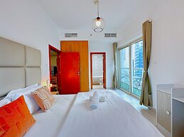 DreamLike Full Pool & Marina View