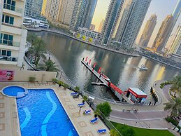 DreamLike Full Pool & Marina View