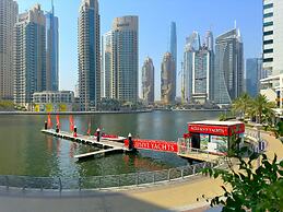 DreamLike Full Pool & Marina View