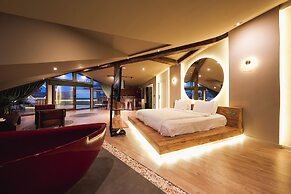 Tare Houses Hotel