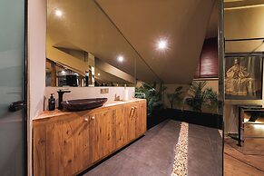 Tare Houses Hotel