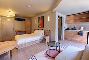 Tare Houses Hotel