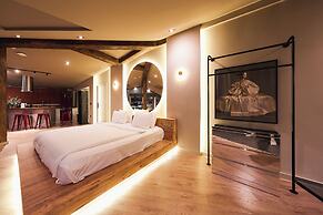 Tare Houses Hotel