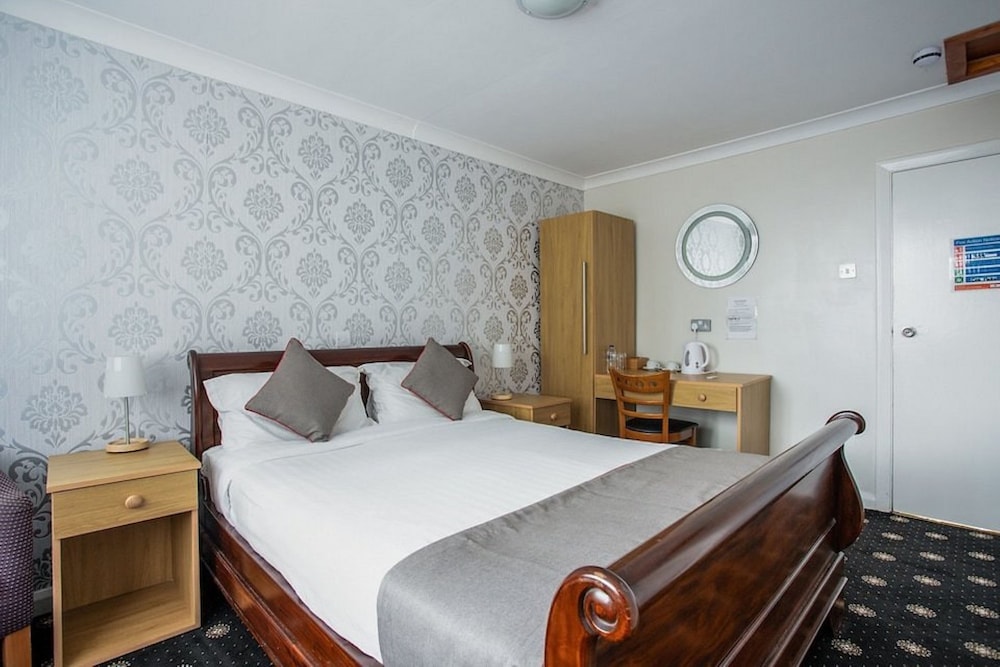 Knowesgate Hotel