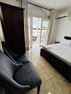 Ramlyn Guesthouse & Restaurant
