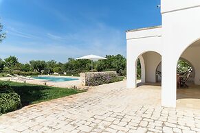 Charme Ostunese con piscina by Wonderful Italy