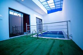 Chalet with private pool