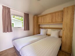 Chalet With Garden and Parking