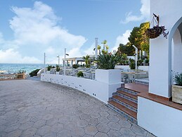 Comfort Steps From the Sea