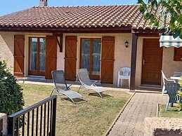 Charming Villa in Saint-genies