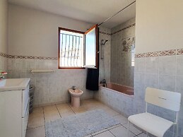Charming Villa in Saint-genies