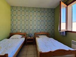 Charming Villa in Saint-genies