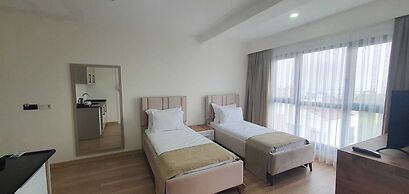 Petra Port Hotel