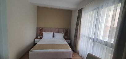 Petra Port Hotel