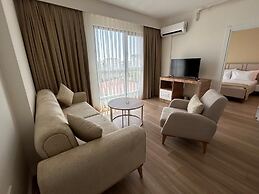 Petra Port Hotel