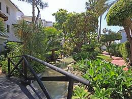 Coastal Getaway With Pool