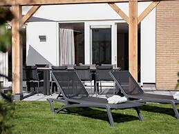 Sunny Dunimar Retreat
