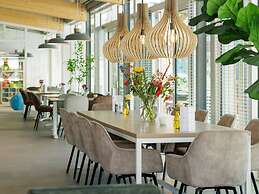 Sunny Dunimar Retreat