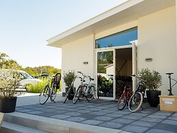 Sunny Dunimar Retreat