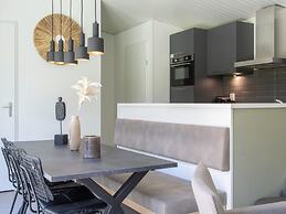 Air-conditioned Chalet Near Eindhoven