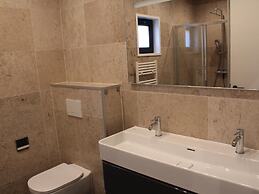 Contemporary Chalet, Near De Efteling