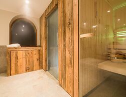 Wood & Stone Alpine Luxury