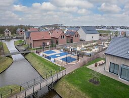 Villa by Lake Veere With Modern Amenities