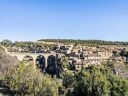 Vineyards & Village Stay