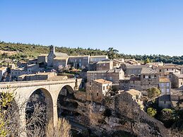 Vineyards & Village Stay