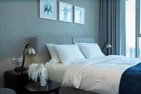 B. Bay centrally located Cozy Studio