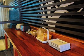Osan J Hotel