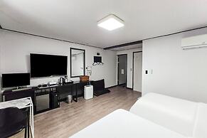 Osan J Hotel