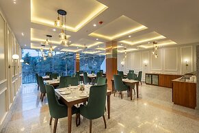 The Chail Resort