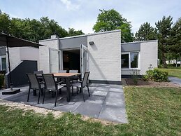 Stylish Borger Bungalow