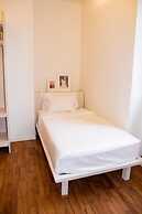 Easy Milano Rooms & Apartments