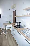 Easy Milano Rooms & Apartments