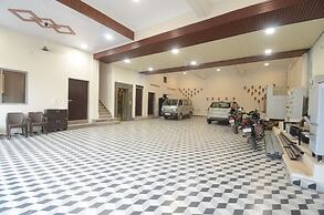Hotel Shri Dhwaja Inn