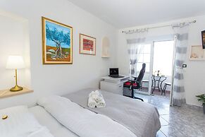 Apartments Tino