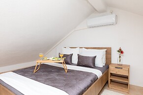 Apartments Tino