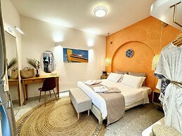 Vetus Vicinato Luxury Homes