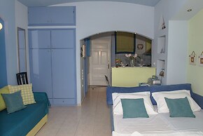 Lilly s Seaview Studio
