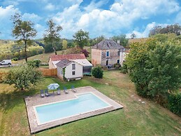 Holiday Home With Pool in Coubjours