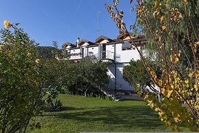 La Casetta Sull Albero 900m From the sea